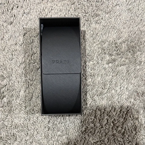 PRADA glasses with prescription frame only - Picture 2 of 9